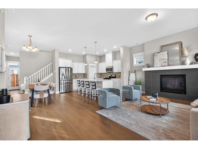 7002 Se GENROSA St, Hillsboro, OR 97123