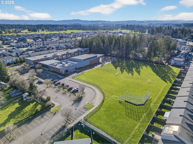 7002 Se GENROSA St, Hillsboro, OR 97123