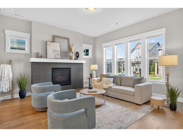 7002 Se GENROSA St, Hillsboro, OR 97123