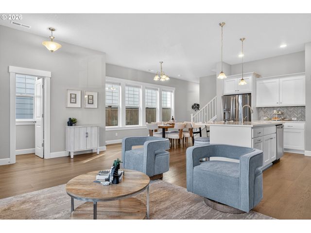 7002 Se GENROSA St, Hillsboro, OR 97123