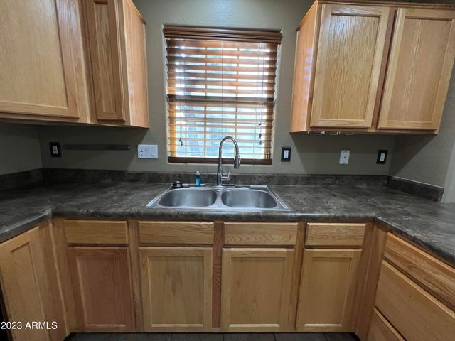 2709 E BART Street, Gilbert, AZ 85295