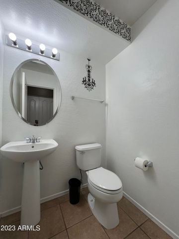 2709 E BART Street, Gilbert, AZ 85295