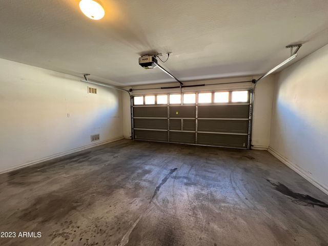 2709 E BART Street, Gilbert, AZ 85295