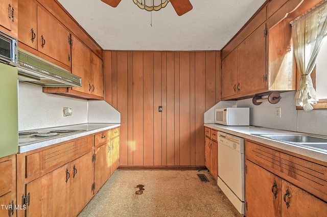 1141 Ridgecrest Avenue, Kingsport, TN 37665