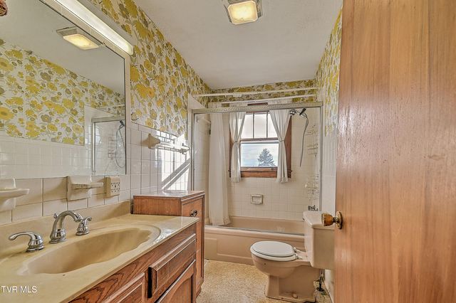 1141 Ridgecrest Avenue, Kingsport, TN 37665