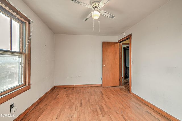 1141 Ridgecrest Avenue, Kingsport, TN 37665