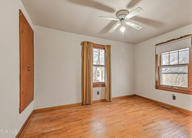 1141 Ridgecrest Avenue, Kingsport, TN 37665