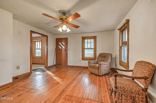 1141 Ridgecrest Avenue, Kingsport, TN 37665