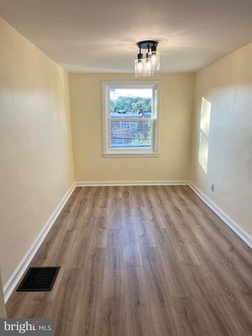 2236 BERRYHILL ST, Harrisburg, PA 17104