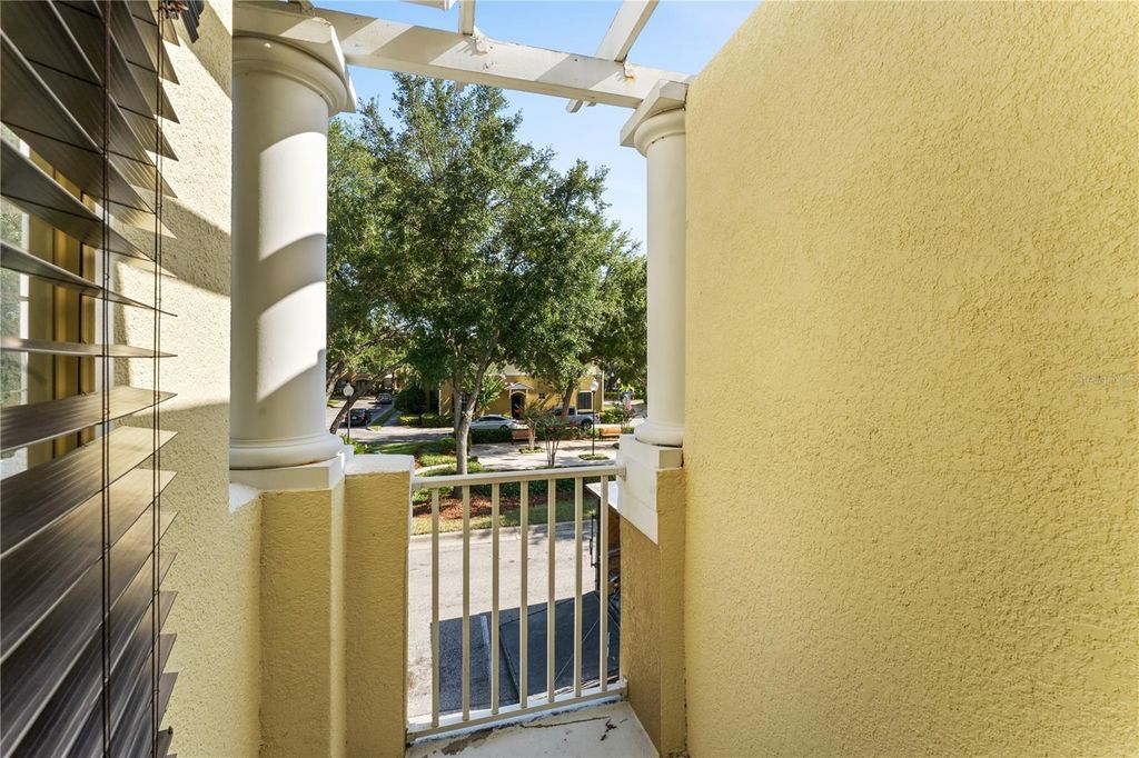 Image 14 of property listing at 14017 CITRUS CREST CIRCLE, Tampa, FL 33625