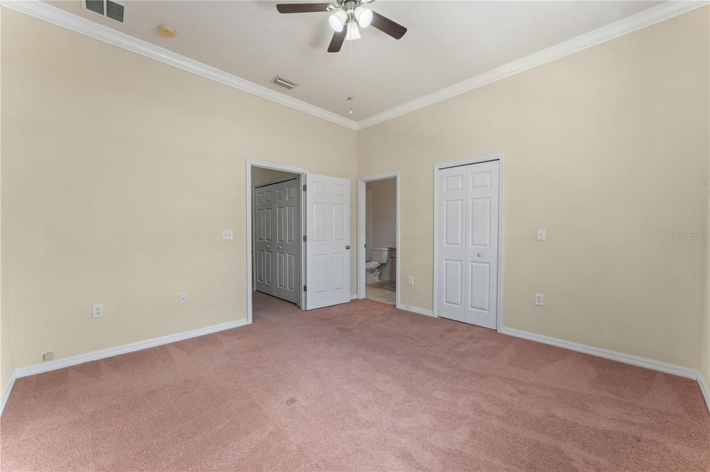 Image 21 of property listing at 14017 CITRUS CREST CIRCLE, Tampa, FL 33625