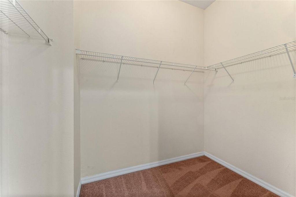 Image 22 of property listing at 14017 CITRUS CREST CIRCLE, Tampa, FL 33625