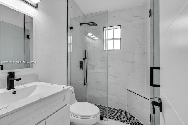 2195 W 5th Ave 1, Hialeah, FL 33010