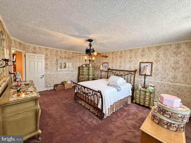 3842 SALINA RD, Philadelphia, PA 19154