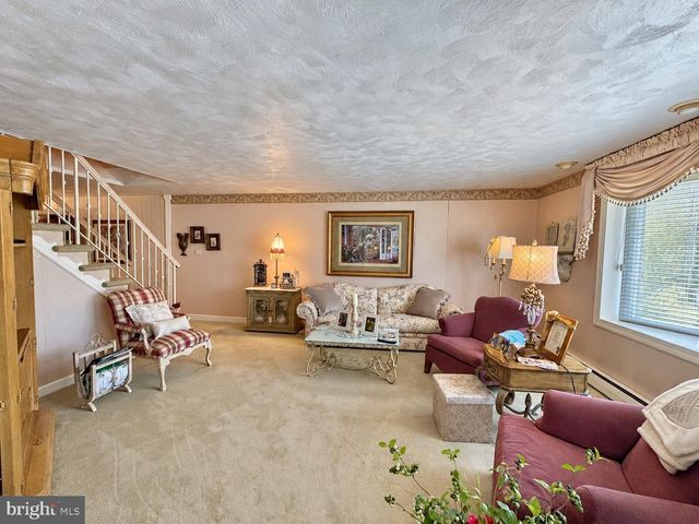 3842 SALINA RD, Philadelphia, PA 19154