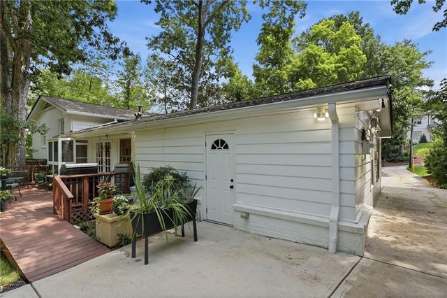 2360 Honeysuckle Lane SE, Smyrna, GA 30080