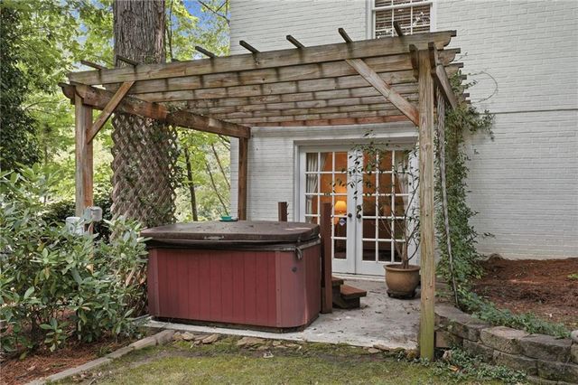 2360 Honeysuckle Lane SE, Smyrna, GA 30080