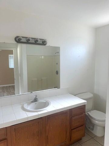 68093 Calle Las Tiendas, Desert Hot Springs, CA 92240