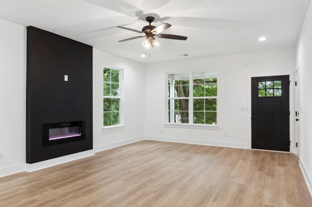 1728 Millie Ln, Chattanooga, TN 37421