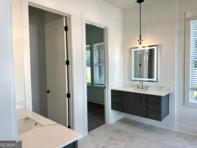 7950 Grand Meadow Run, Gainesville, GA 30506