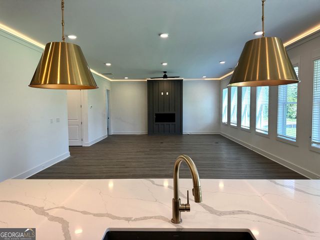 7950 Grand Meadow Run, Gainesville, GA 30506