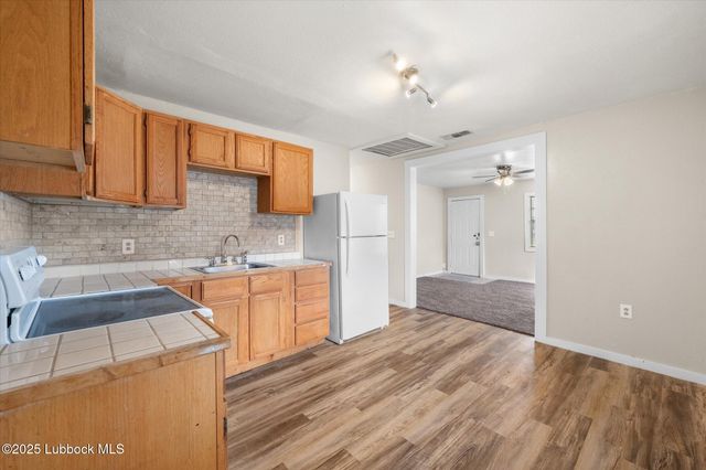 1108 Ave K, Levelland, TX 79336