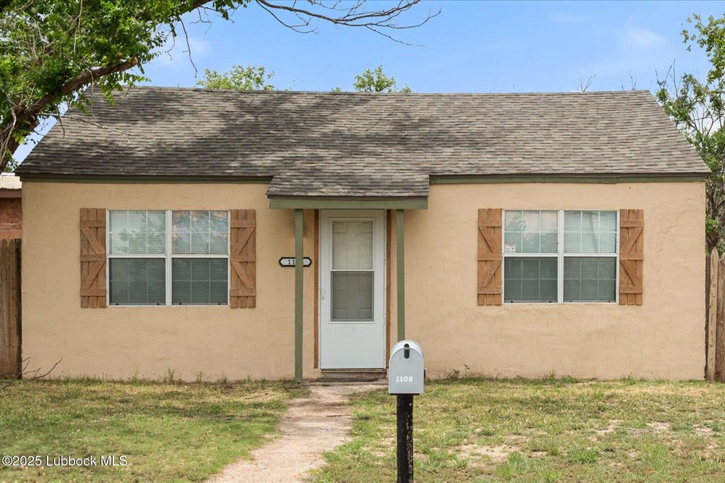 1108 Ave K, Levelland, TX 79336