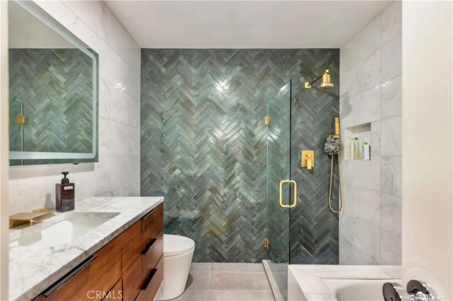 1735 N Fuller Avenue 445, Los Angeles, CA 90046