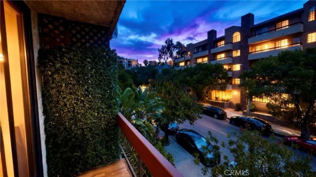 1735 N Fuller Avenue 445, Los Angeles, CA 90046