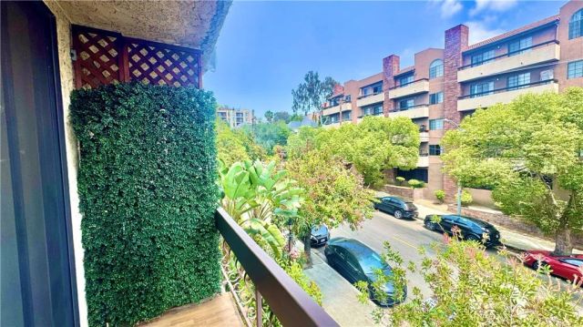 1735 N Fuller Avenue 445, Los Angeles, CA 90046