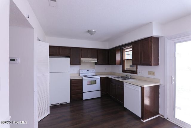 309 Kristin Drive C, Greenville, NC 27834