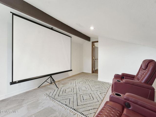 282 Hunters Point Drive, Thousand Oaks, CA 91361