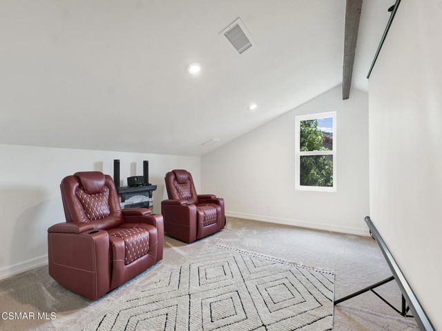 282 Hunters Point Drive, Thousand Oaks, CA 91361