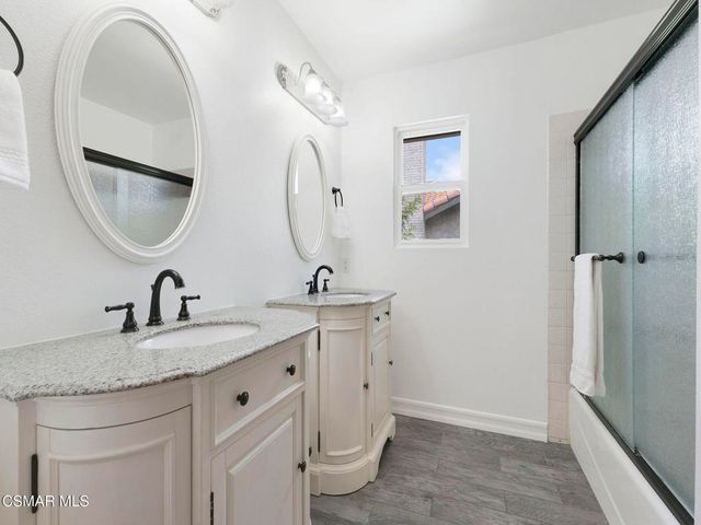 282 Hunters Point Drive, Thousand Oaks, CA 91361