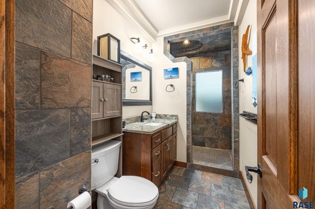 100 E 23rd St Street, Sioux Falls, SD 57105