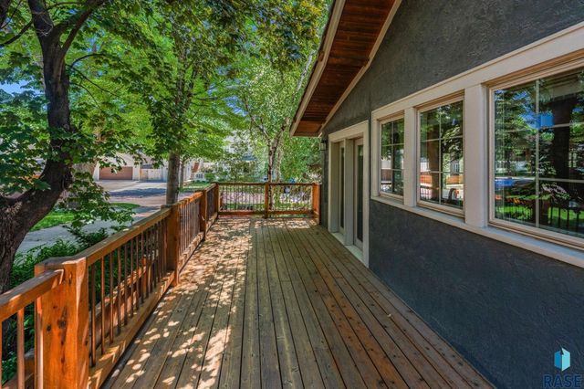 100 E 23rd St Street, Sioux Falls, SD 57105