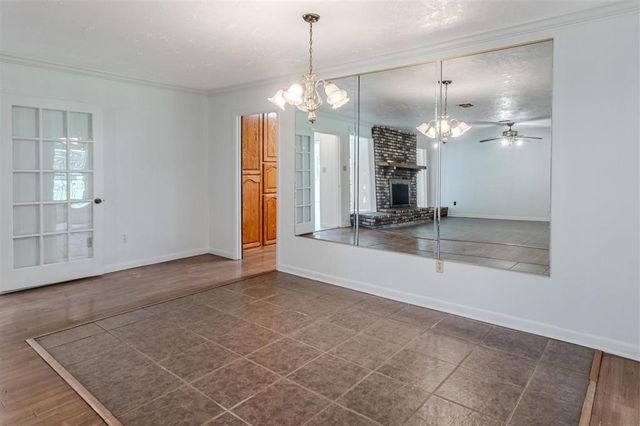 2882 Royal Avenue, Lake Charles, LA 70607