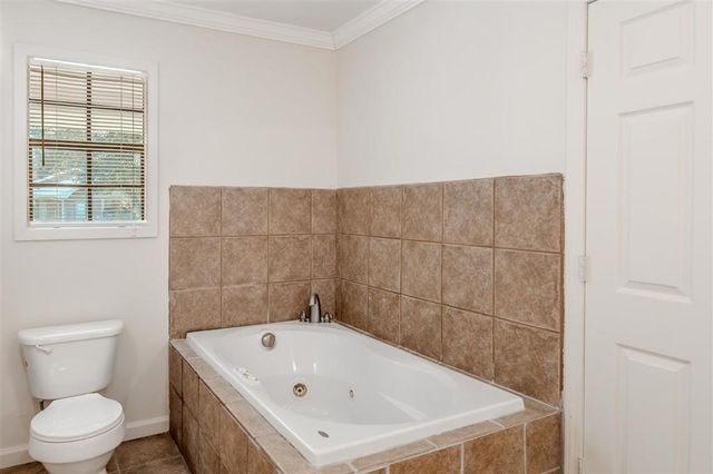 2882 Royal Avenue, Lake Charles, LA 70607