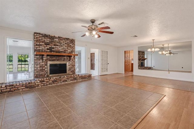 2882 Royal Avenue, Lake Charles, LA 70607