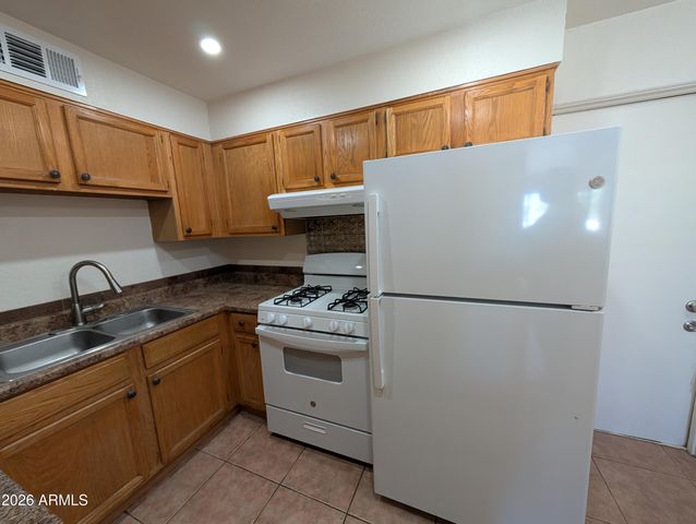 810 W 12TH Street, Tempe, AZ 85281