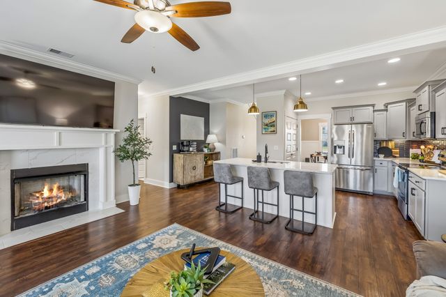 209 Cora Beth Ct, Lascassas, TN 37085