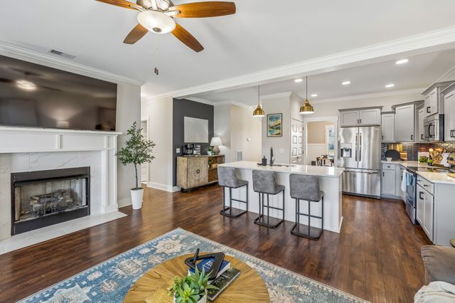 209 Cora Beth Ct, Lascassas, TN 37085