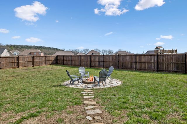 209 Cora Beth Ct, Lascassas, TN 37085