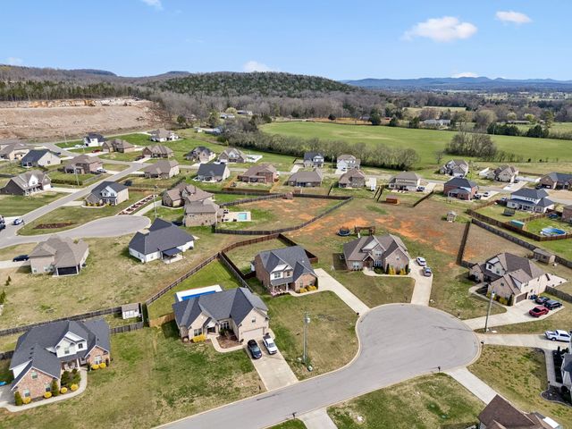 209 Cora Beth Ct, Lascassas, TN 37085