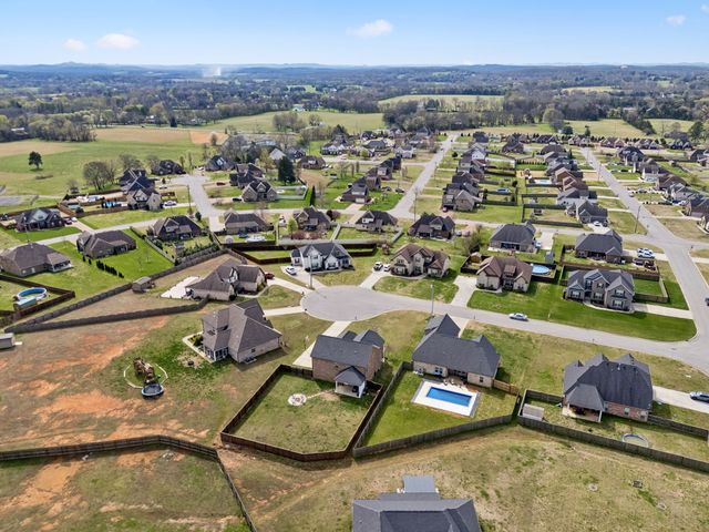 209 Cora Beth Ct, Lascassas, TN 37085