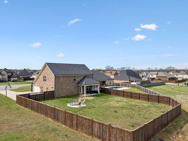 209 Cora Beth Ct, Lascassas, TN 37085