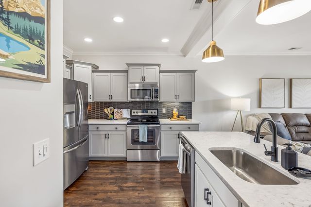 209 Cora Beth Ct, Lascassas, TN 37085