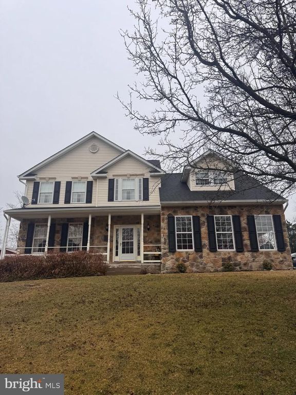 1308 WHITINGS NECK RD, Martinsburg, WV 25404