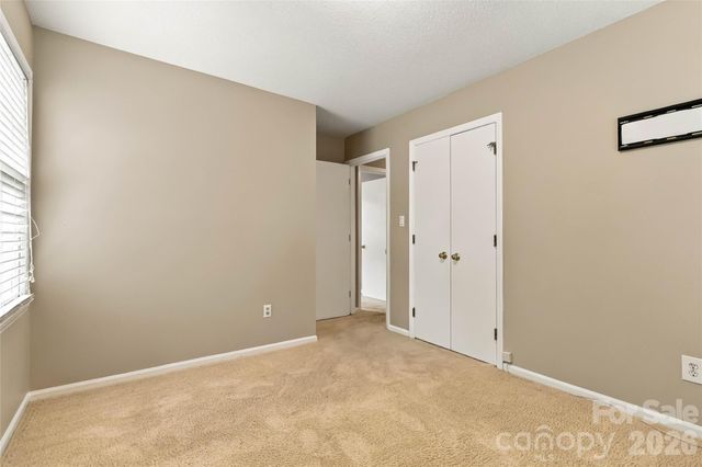 2711 Johnny Reb Lane, Charlotte, NC 28273