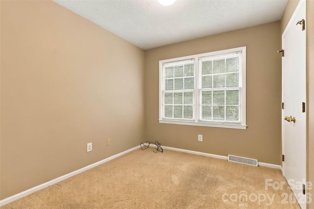 2711 Johnny Reb Lane, Charlotte, NC 28273